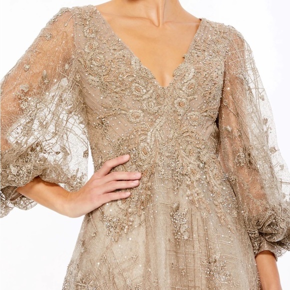 Mac Duggal 20283 NWT EMBELLISHED PLUNGE NECK PUFF SLEEVE A LINE GOWN - Picture 2 of 8